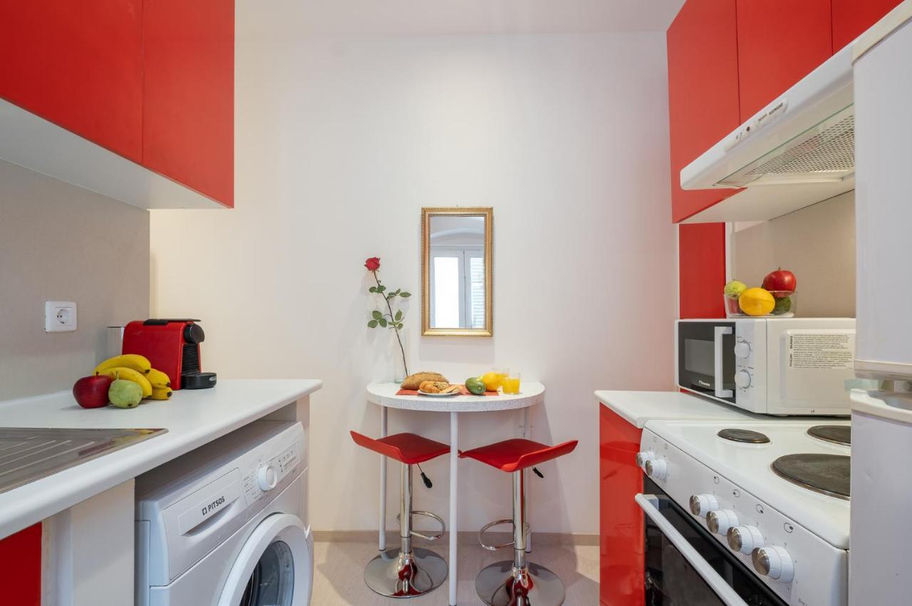 Nadiona Suites Red & Cream Corfu  Εξωτερικό φωτογραφία