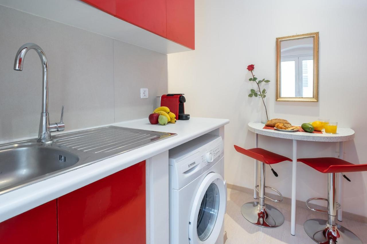Nadiona Suites Red & Cream Corfu  Εξωτερικό φωτογραφία