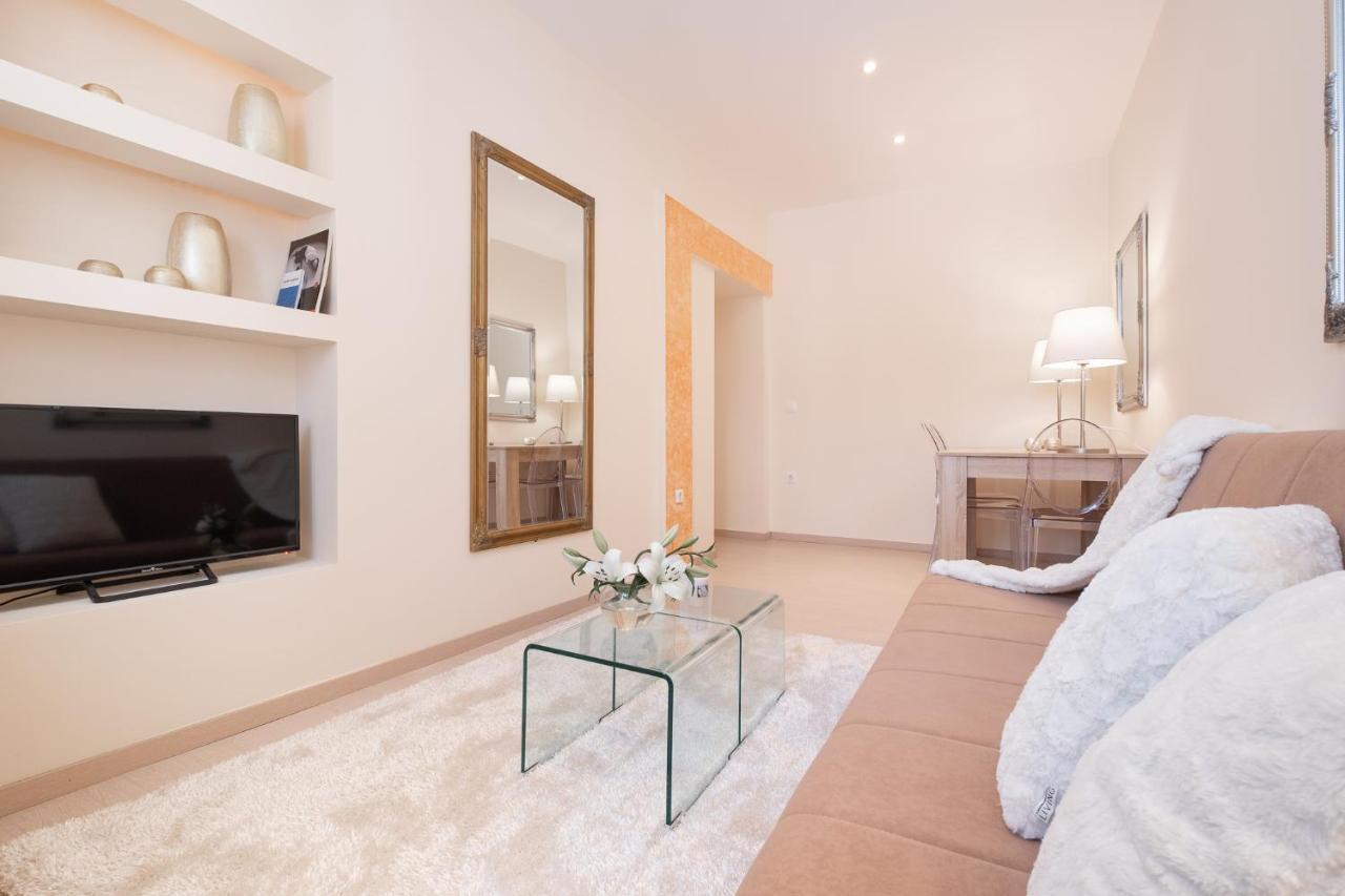 Nadiona Suites Red & Cream Corfu  Εξωτερικό φωτογραφία