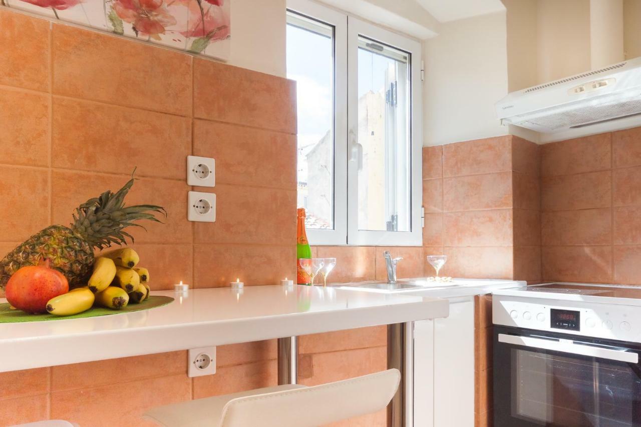 Nadiona Suites Red & Cream Corfu  Εξωτερικό φωτογραφία