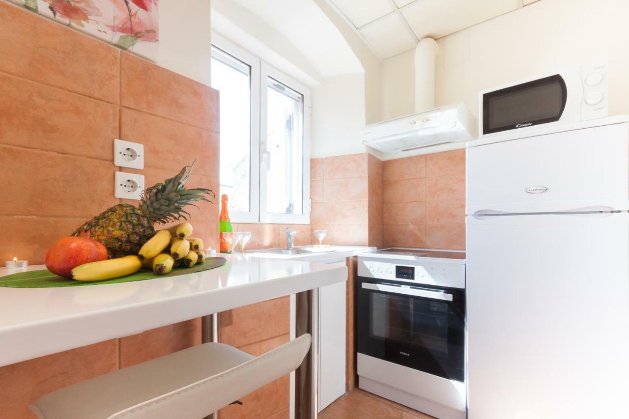 Nadiona Suites Red & Cream Corfu  Εξωτερικό φωτογραφία