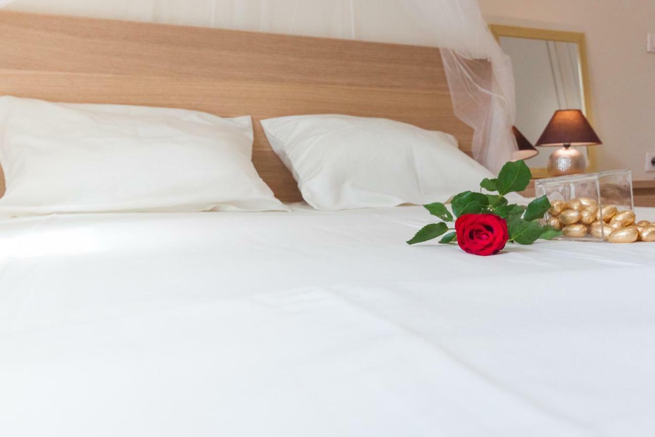Nadiona Suites Red & Cream Corfu  Εξωτερικό φωτογραφία